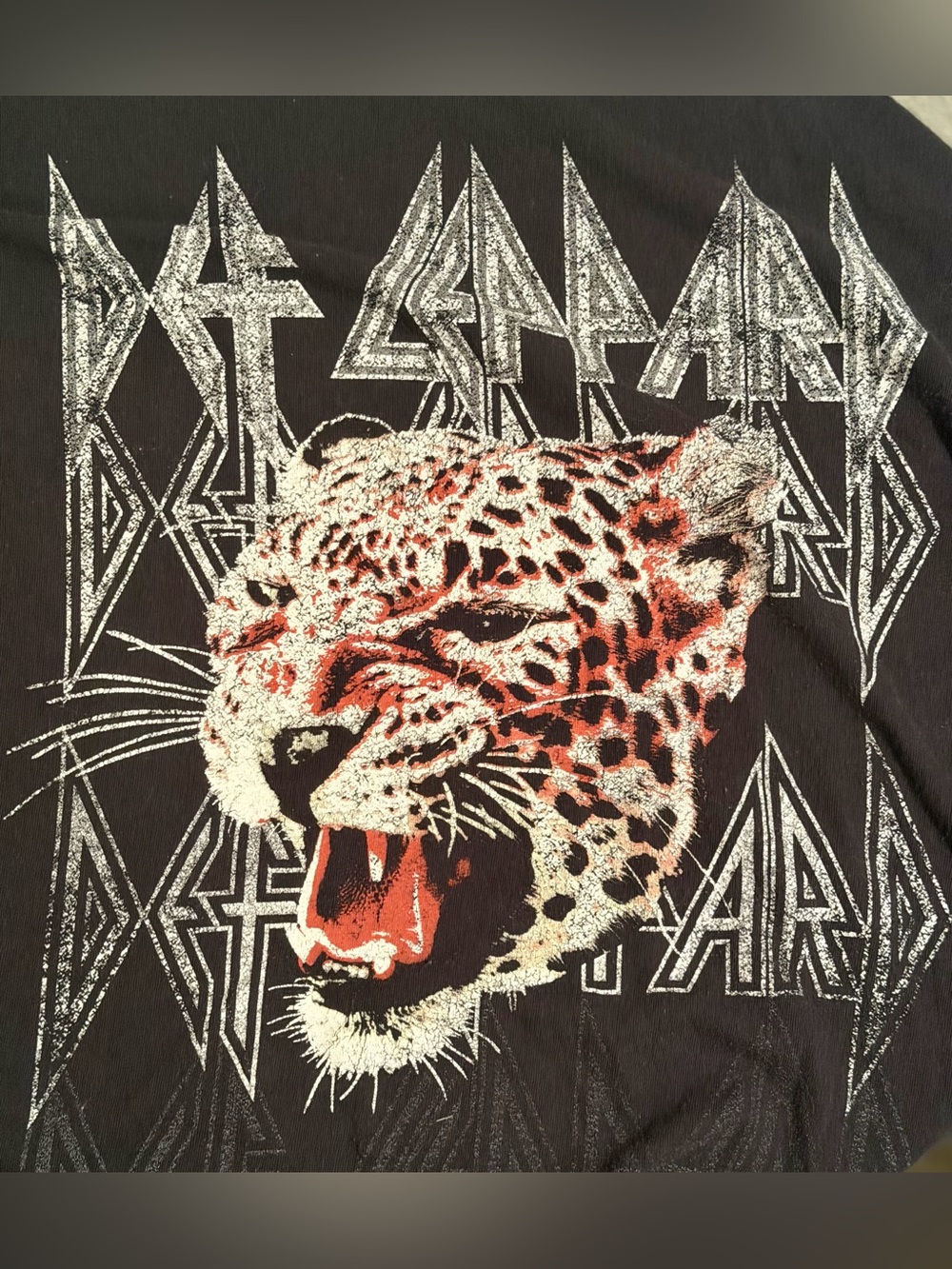 Def Leppard Vintage-Style Graphic Band Tee - Size XL